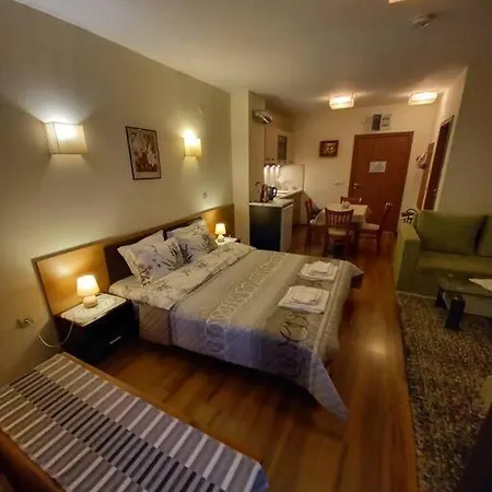 Private Studio Bansko, St George & *